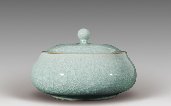 叶小春 冰裂盖罐.jpg