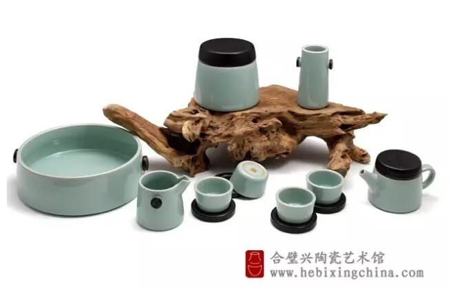 王传斌作品《天地茶具》.jpg
