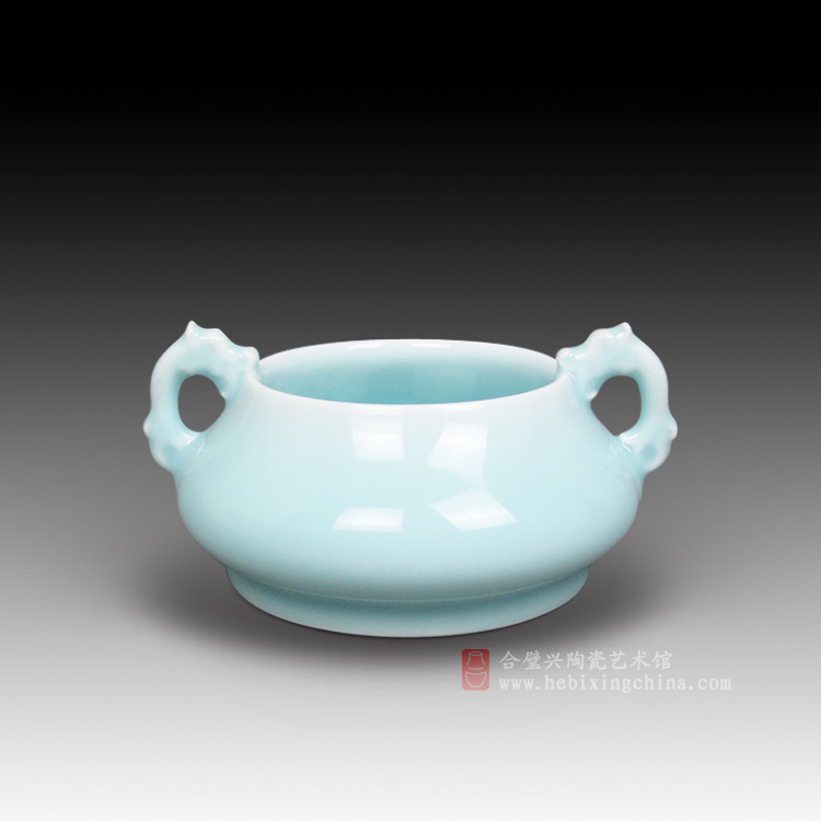 粉青龙耳炉5-1.jpg