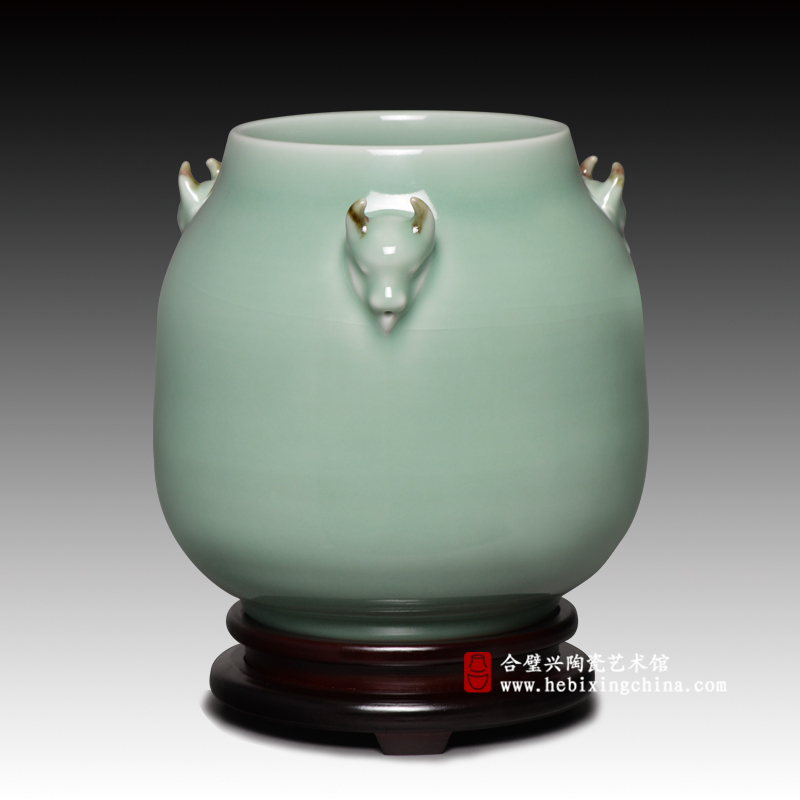 毛正聪 三牛喜庆 210x205mm.jpg